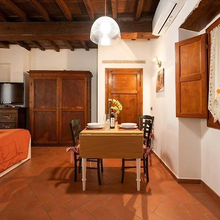 Keys Of Italy - Corsob 9 - Florentine Studio Close To Palazzo Vecchio 피렌체 외부 사진